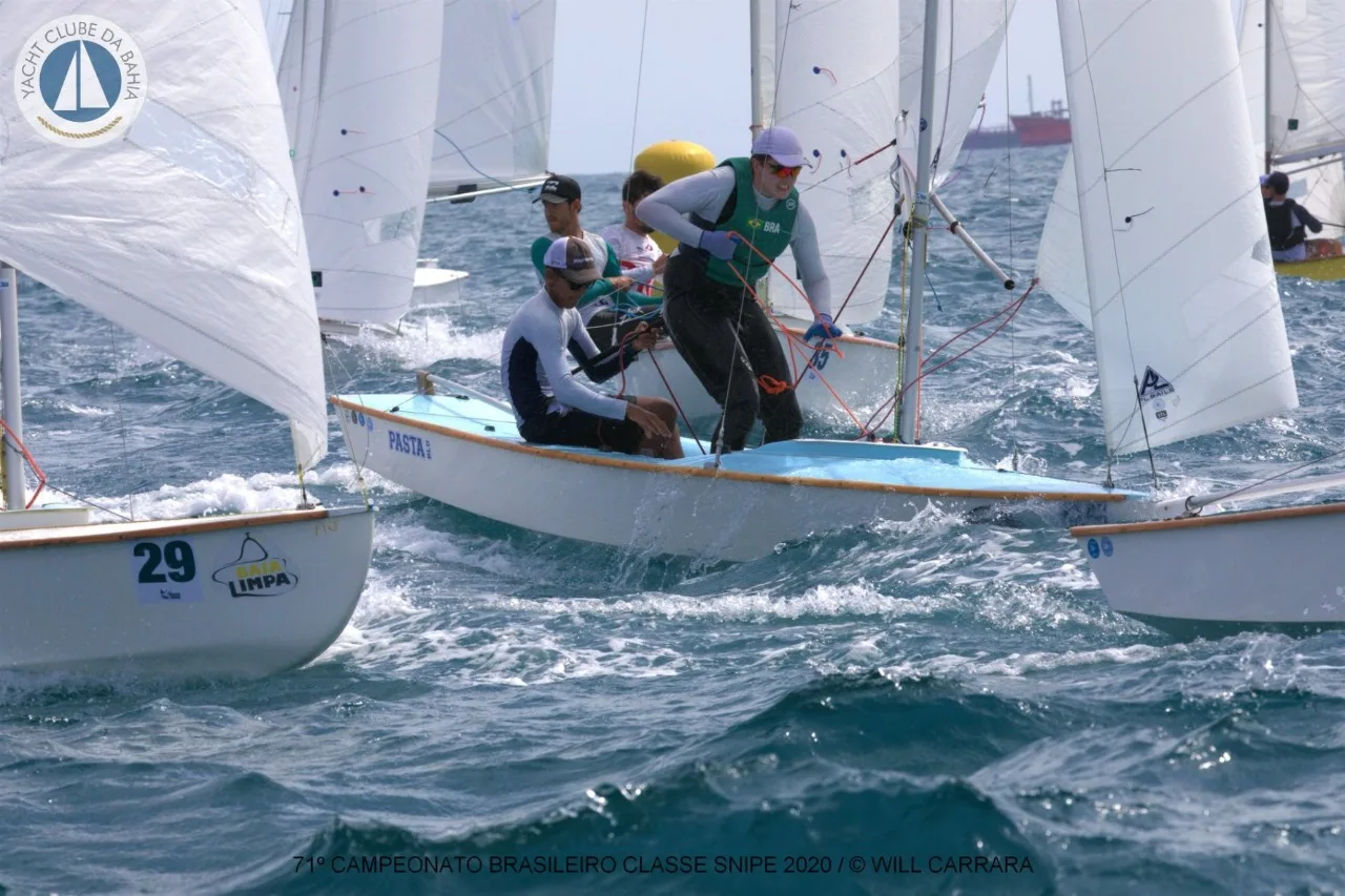 Duelo entre barcos é atração na orla de São Pedro neste sábado