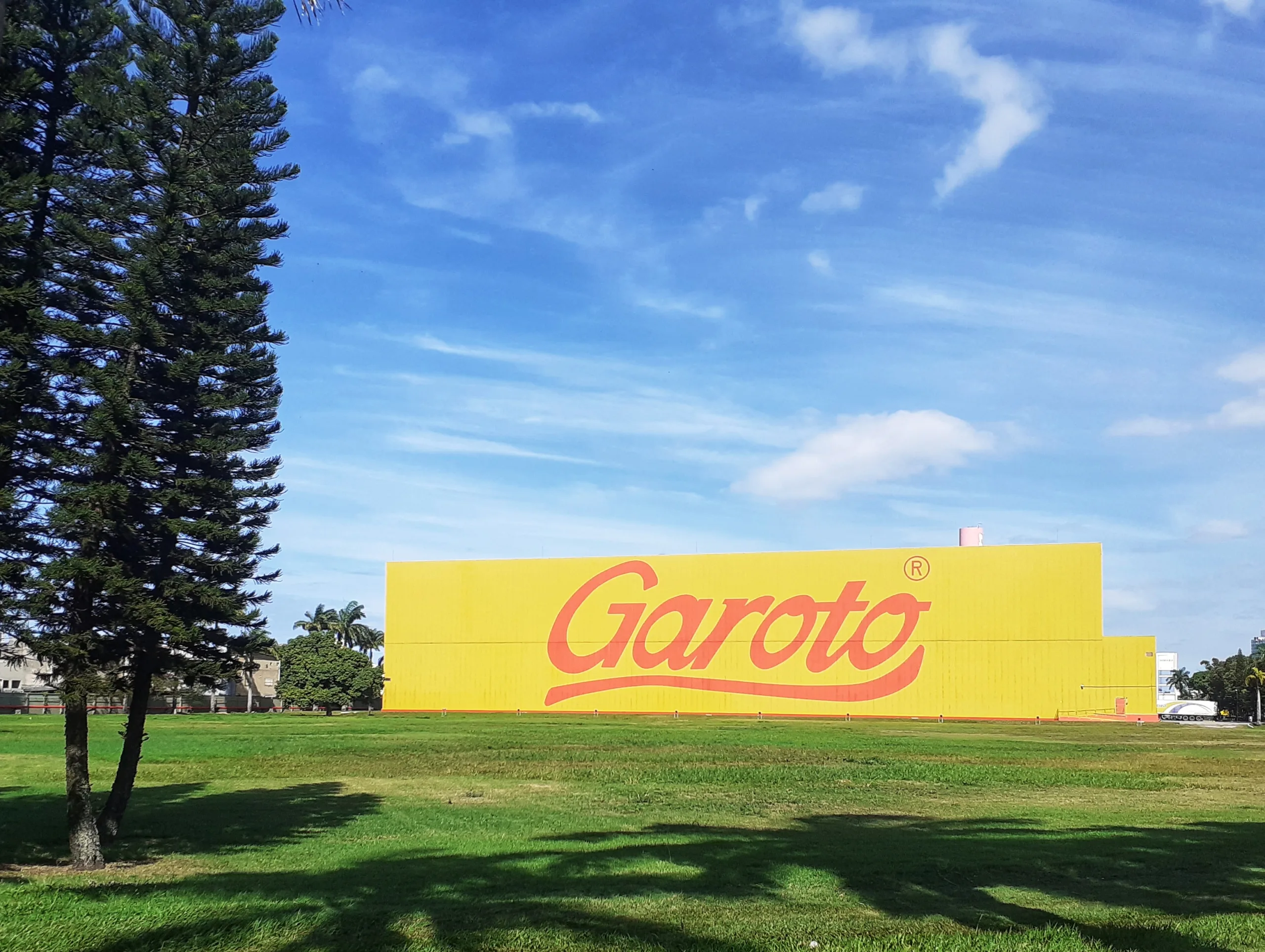 Garoto faz 94 anos e marca segue tendo a caixa de bombom mais vendida do Brasil