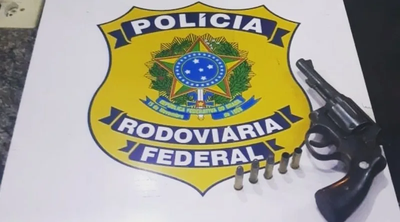 Homem é preso pela por porte ilegal de arma de fogo no interior do Espírito Santo