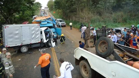 Nove mortes e pelo menos 75 acidentes no Espírito Santo só esta semana