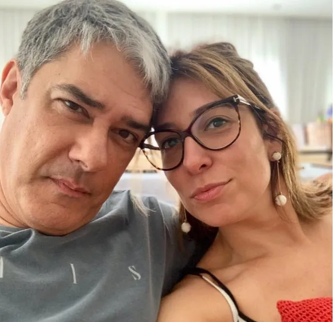 Natasha Dantas, esposa de William Bonner, posta fotos do casamento e diz: 'Um dos dias mais felizes'