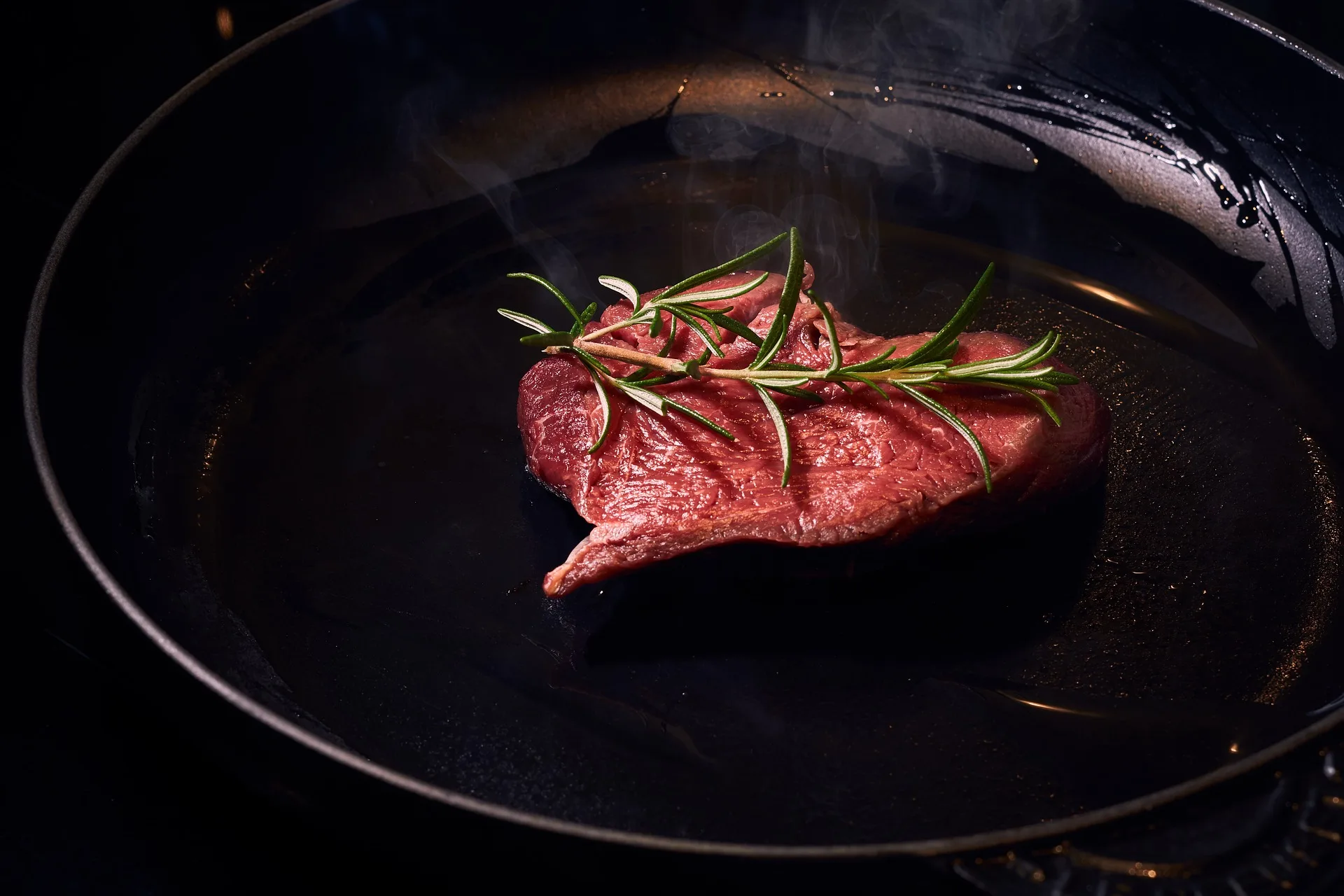 Bife na frigideira: um guia prático para a carne ficar perfeita