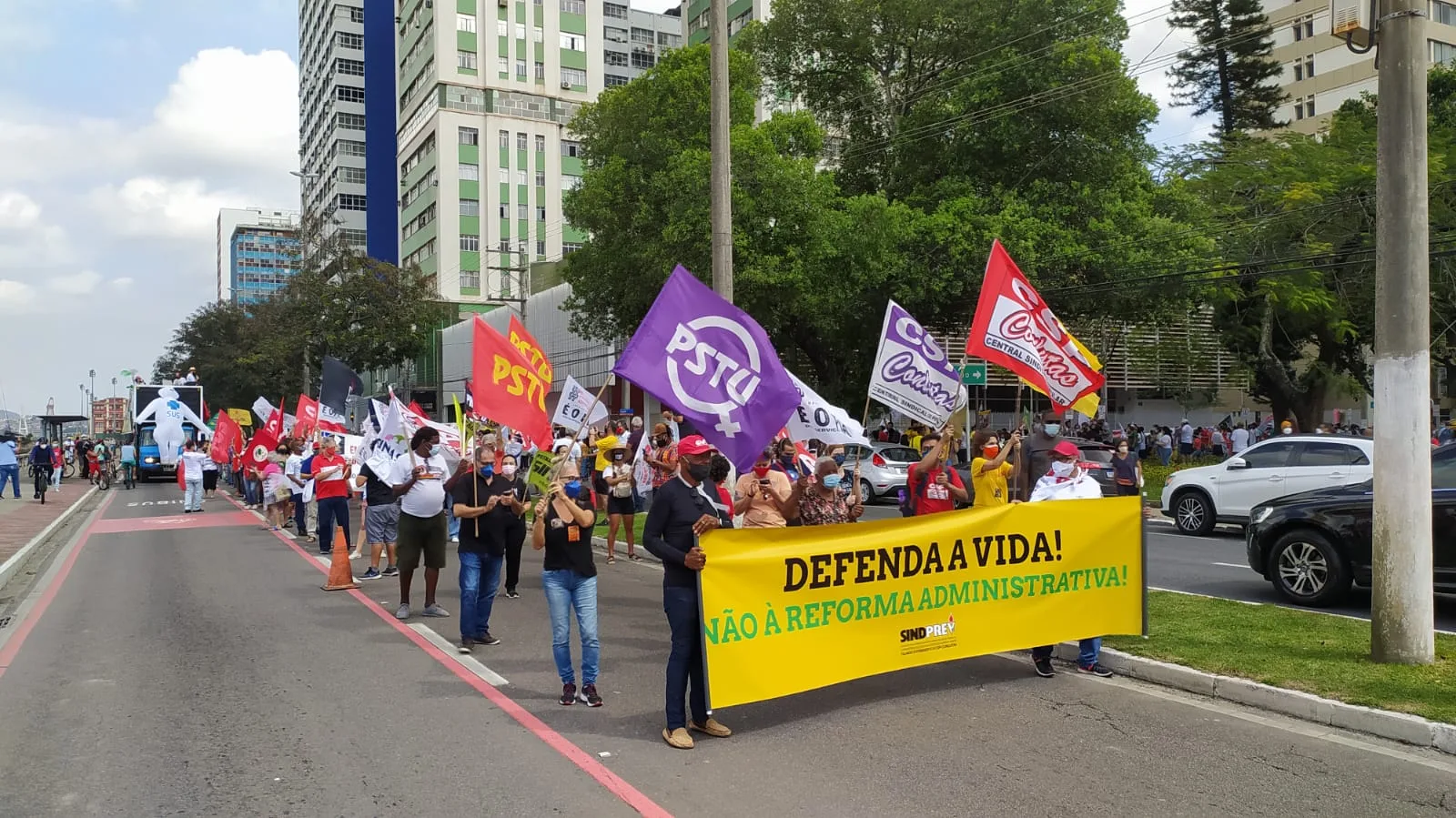 Grupo "Grito dos Excluídos" faz manifestação em Vitória