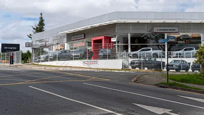 Grupo De Castro comemora 1 ano como dealer da Mitsubishi em Curitiba