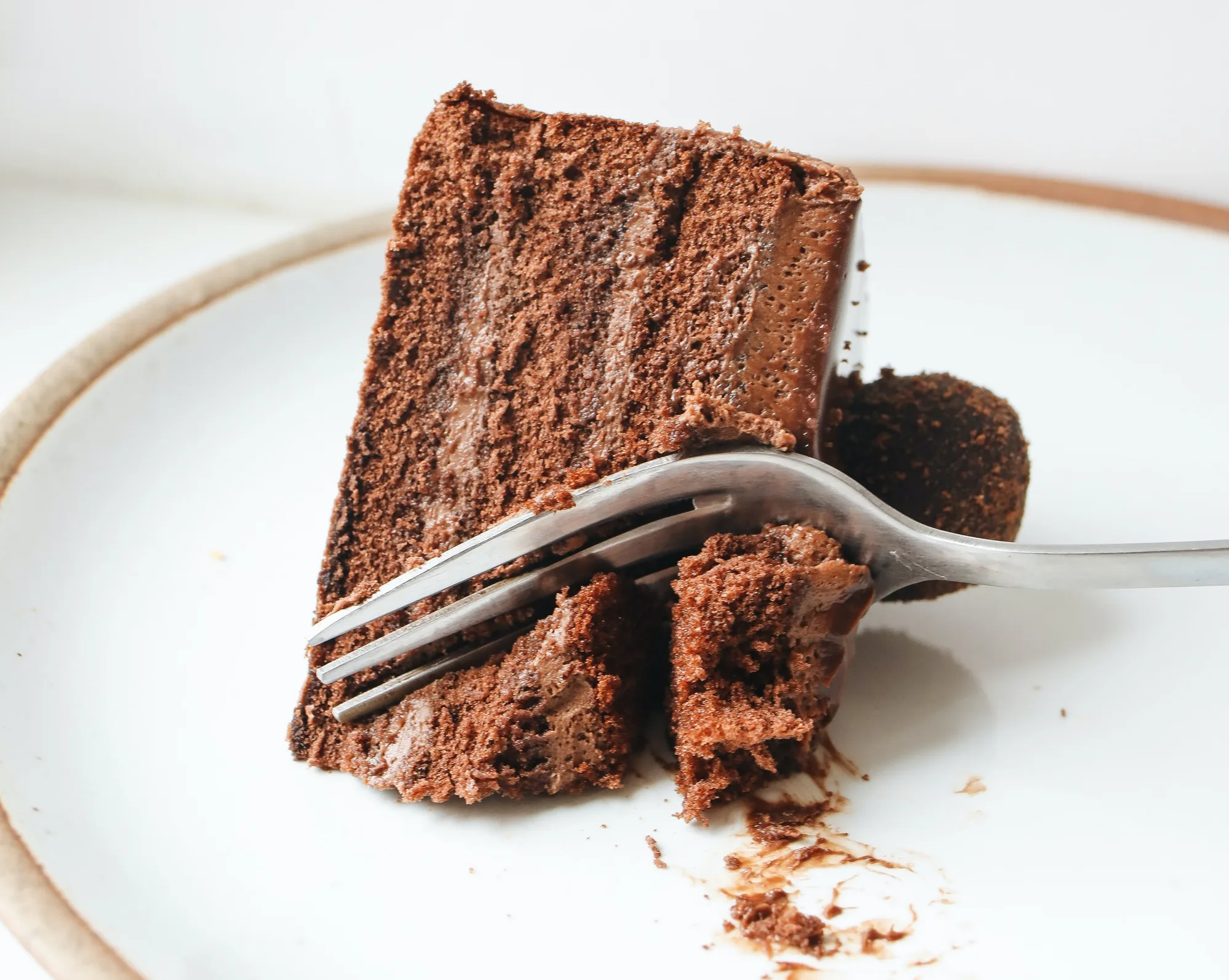 É verdade que bolo de chocolate causa câncer e Alzheimer?