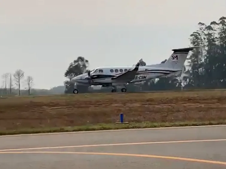 VÍDEO | Avião cai e mata sete em São Paulo