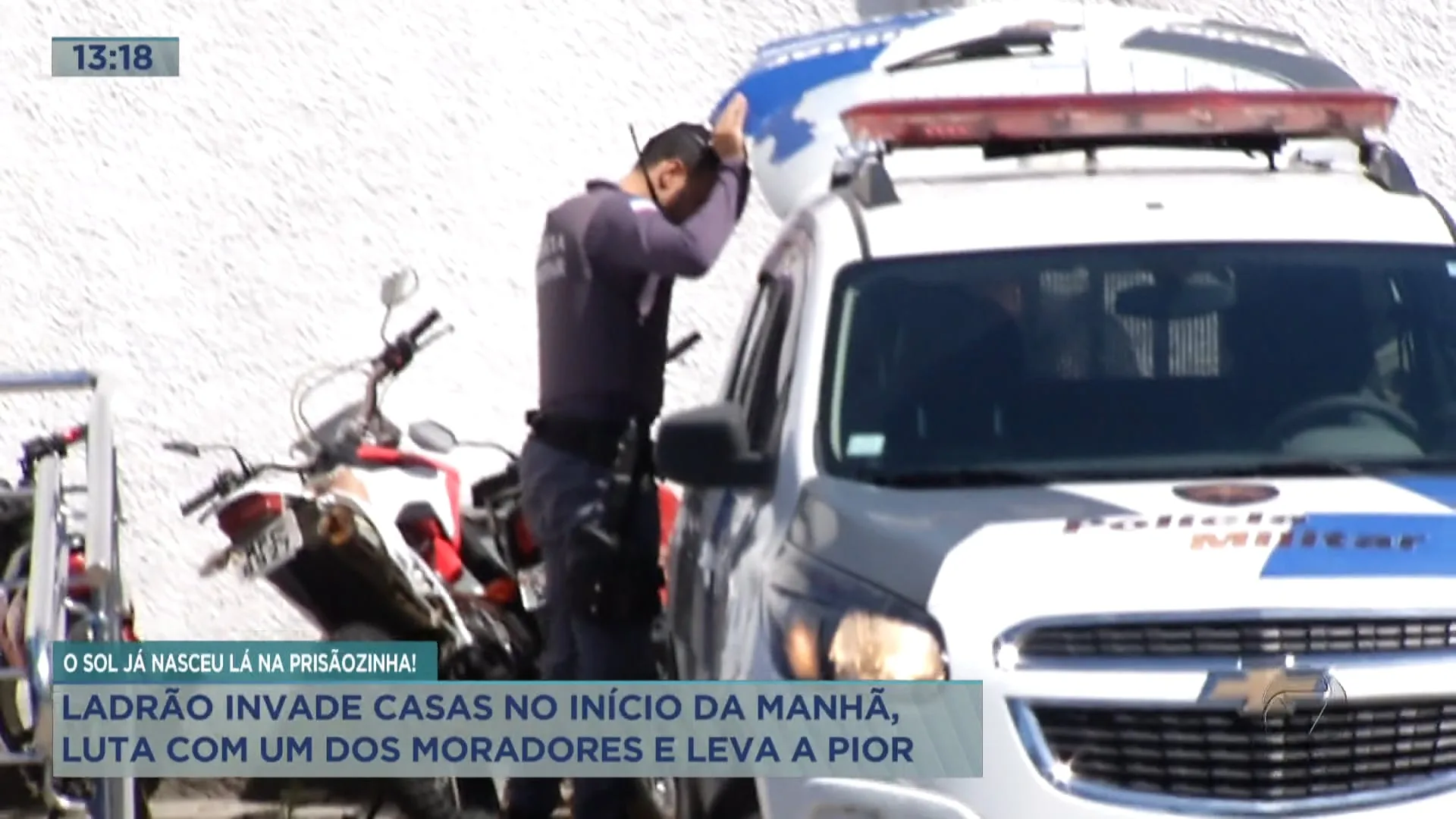 Ladrão invade casas, luta com moradores e leva a pior