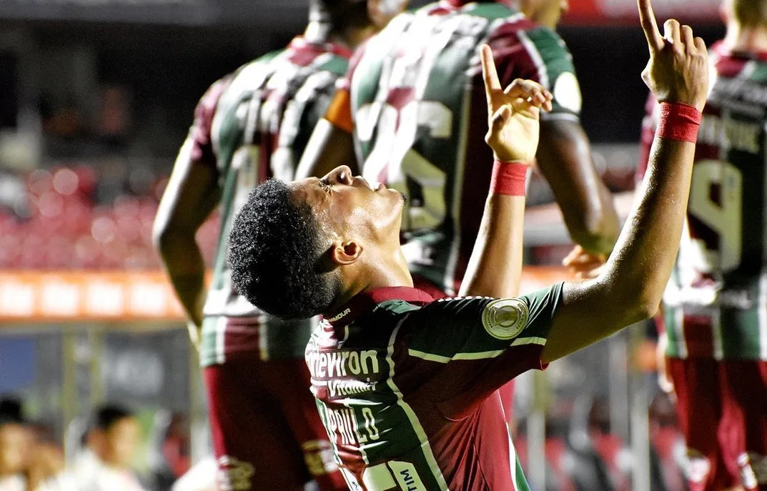 Atacante Marcos Paulo comemora golaço e Digão dedica vitória aos torcedores do Fluminense