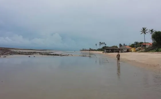 Novas manchas de óleo atingem praias no Piauí