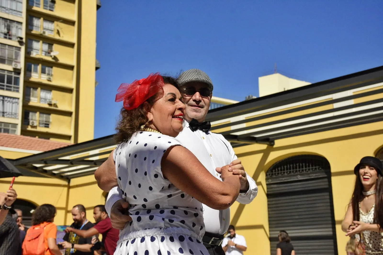 História viva: moradores e personagens revivem anos 1920 no Mercado da Capixaba