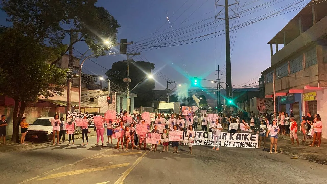 VÍDEO | Protesto fecha trevo de Capuaba após morte de jovem em confronto com a PM