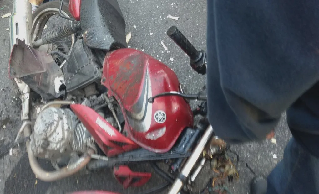 Motociclista morre em acidente com ônibus na Fernando Ferrari em Vitória