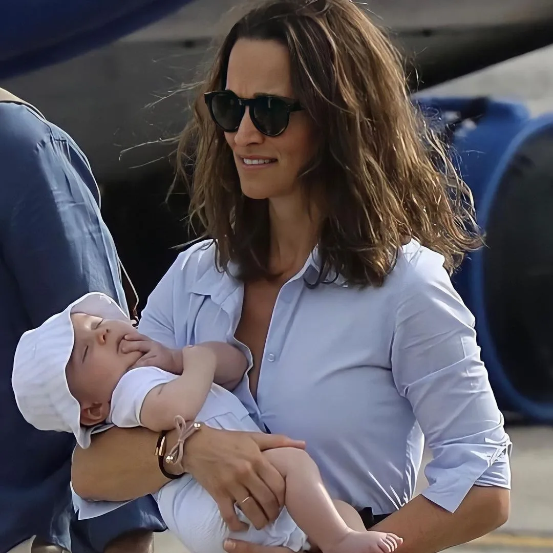 Irmã mais nova de Kate Middleton, Pippa Middleton dá à luz sua segunda filha - e o nome da pequena pode ser uma homenagem à Rainha Elizabeth II