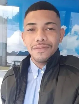 VÍDEO | Jovem morto em Serra-Sede é sepultado; família defende que ele não tinha envolvimento com a criminalidade