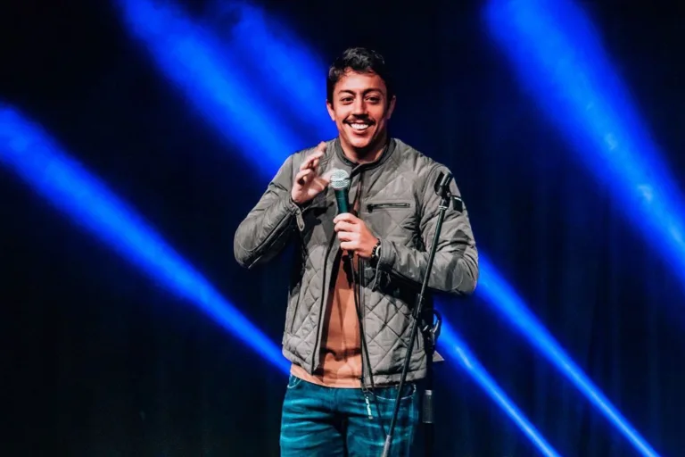 Renato Albani se apresenta em Vitória neste fim de semana