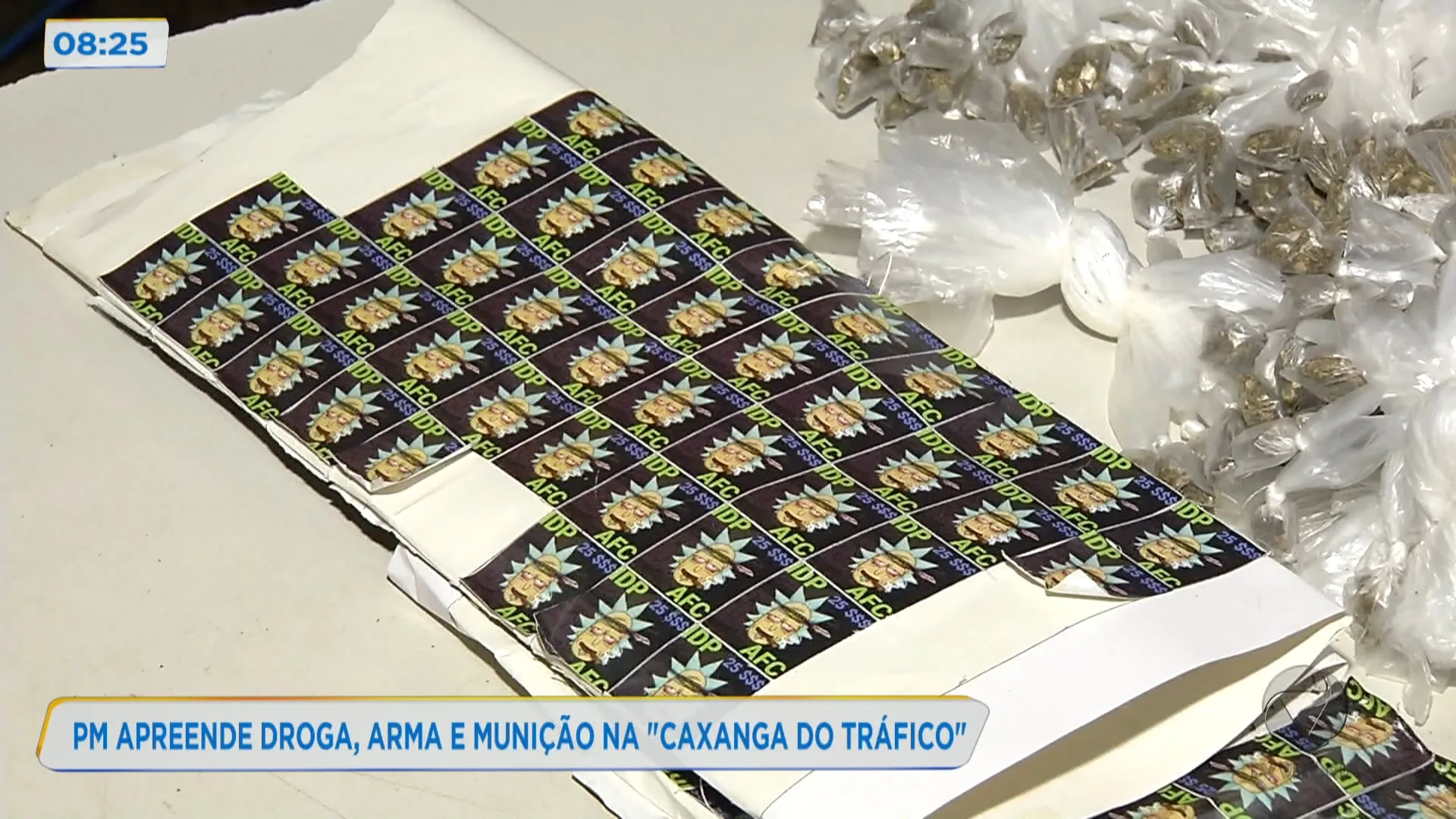 PM apreende droga, arma e munição na "Caxanga do tráfico"