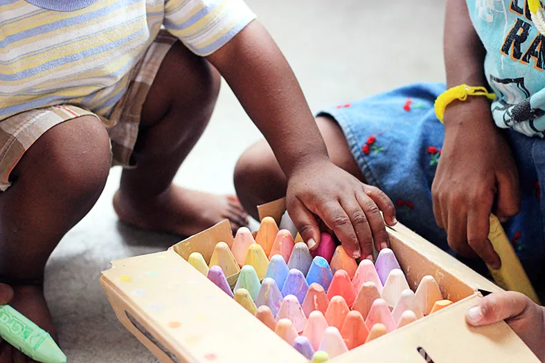 Prefeitura do ES é condenada a indenizar criança que teve dedo amputado em creche