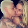 Monique Evans se declara à namorada: "Estava perdida. Você me faz feliz"
