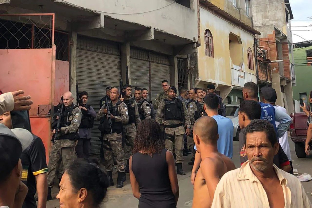 Confusão em obra de escola acaba em troca de tiros em São Benedito