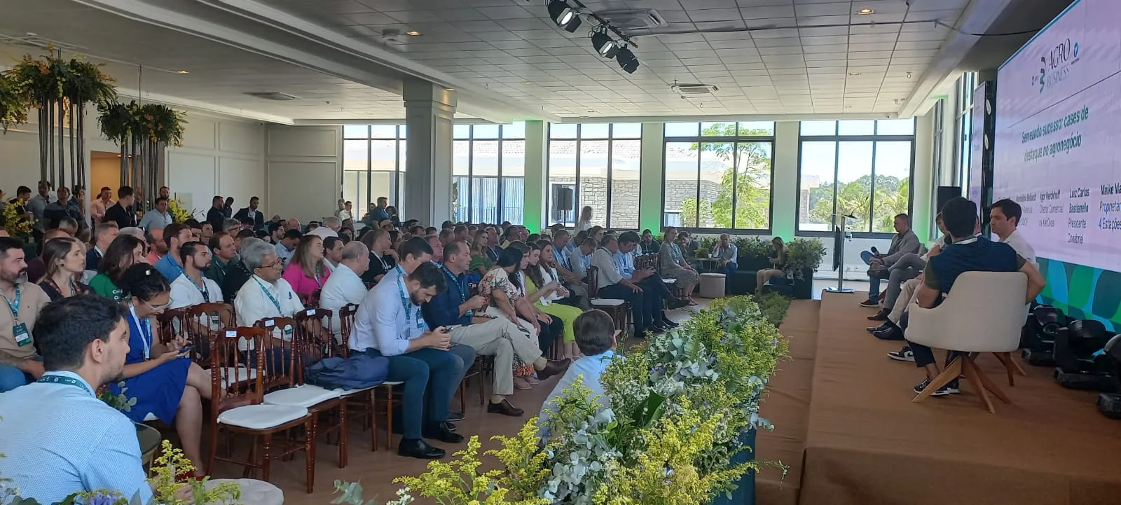 Futuro do agronegócio reúne especialistas e empresários em Pedra Azul