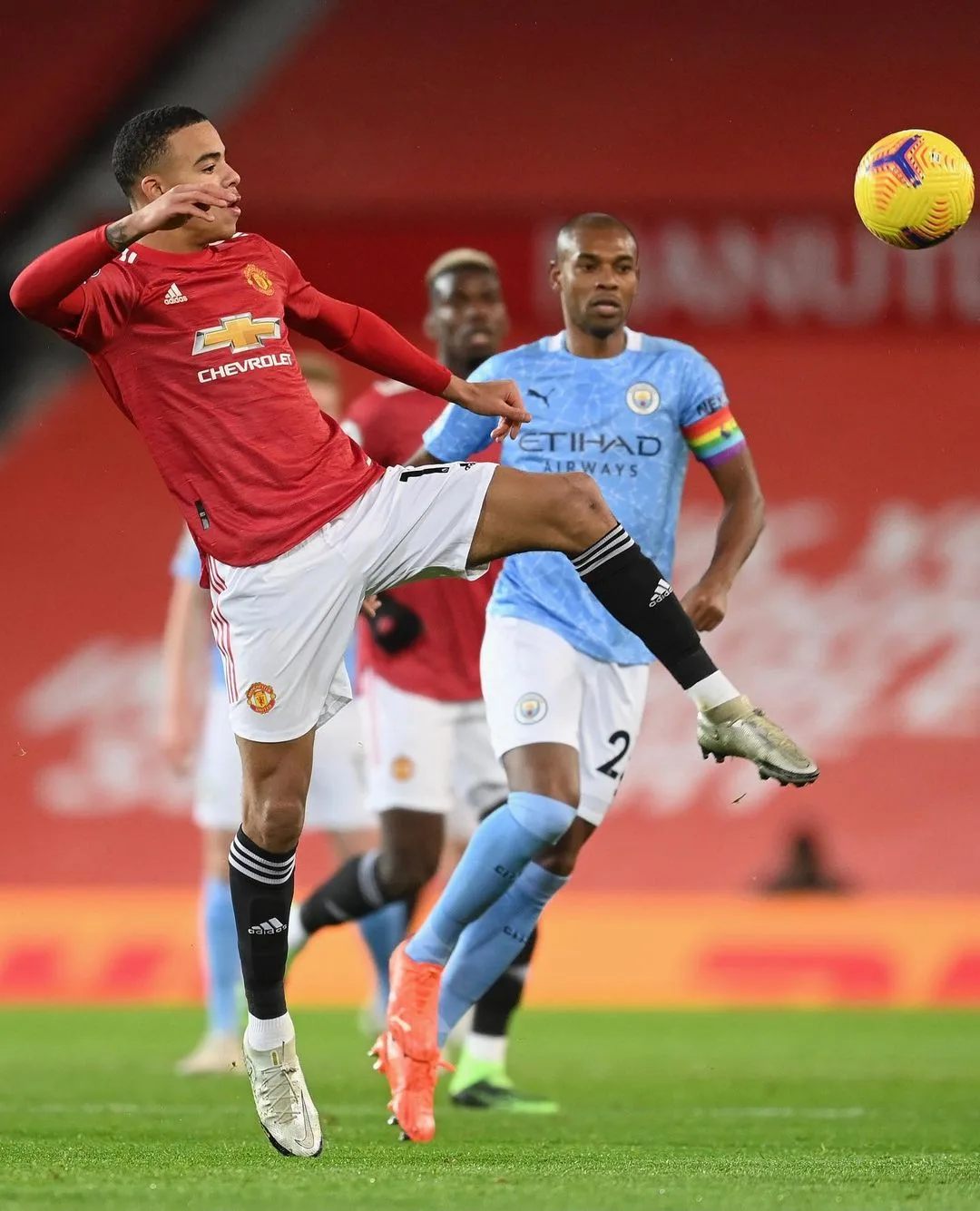 Em clássico de Manchester sem brilho, United e City empatam no Campeonato Inglês