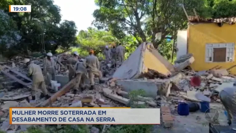 Casa desaba e mulher morre soterrada na Serra