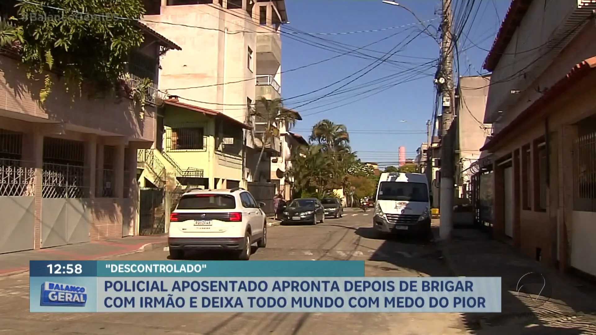 Policial aposentado apronta arma para irmão