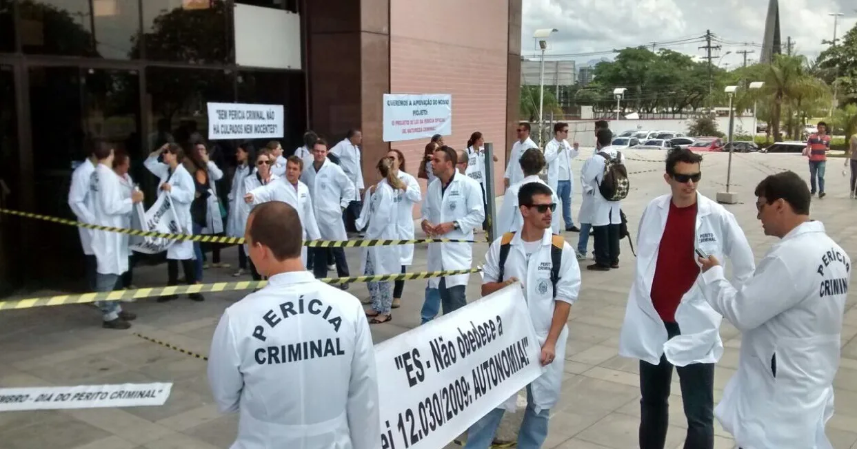 Motoristas, peritos e médicos fazem protestos na Grande Vitória