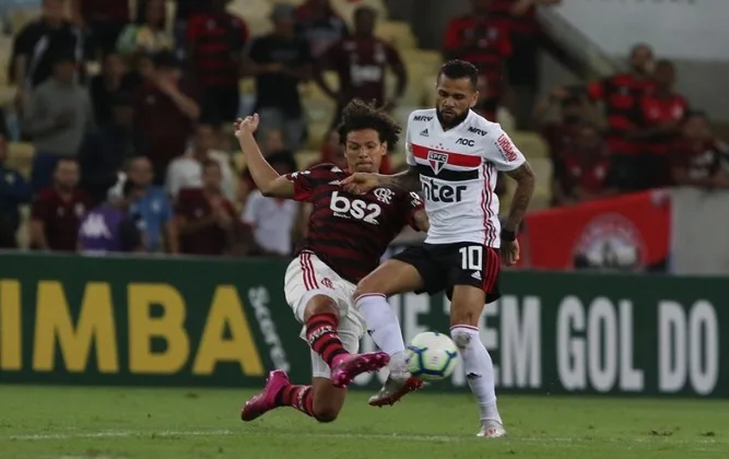 Hernanes e Daniel Alves elogiam proposta de jogo que Diniz quer no São Paulo