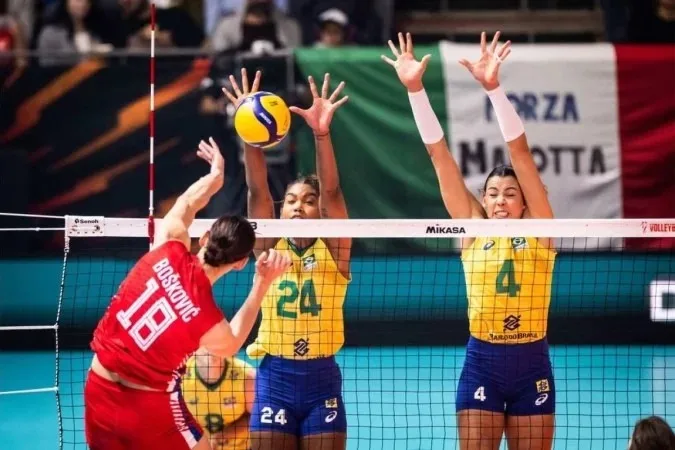 Brasil leva 3 a 0 da Sérvia e fica com o vice no Mundial feminino de vôlei