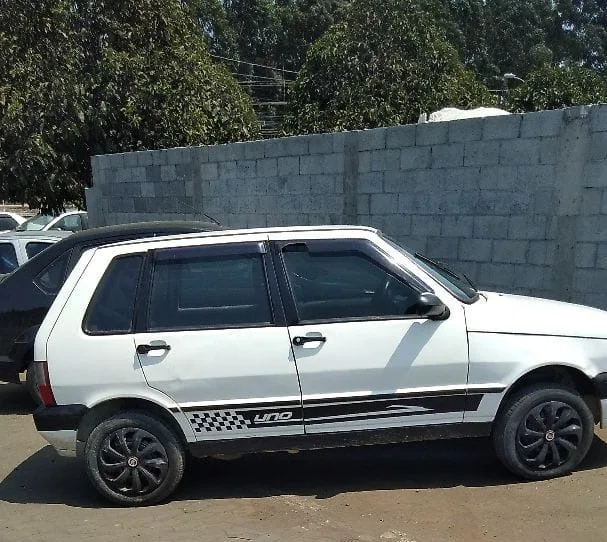 Homem pede para testar carro à venda e rouba o veículo na Serra