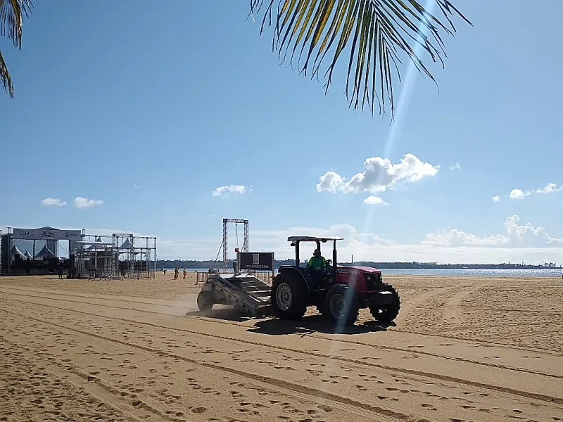 Tatuí, equipamento mecanizado de limpeza das praias após o Réveillon 2020