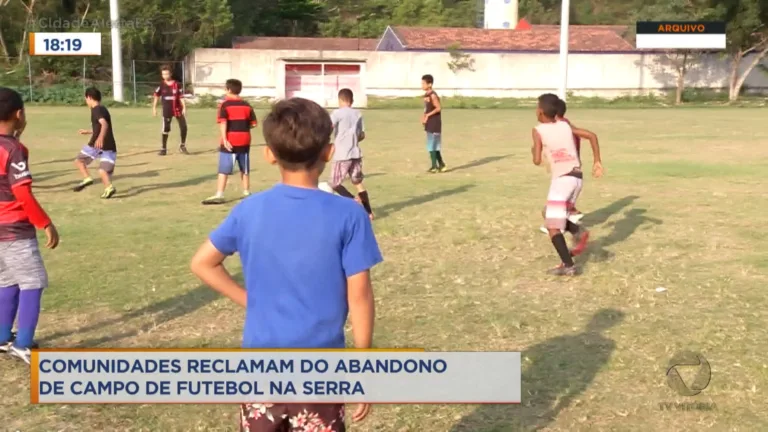 Comunidades reclamam do abandono de Campo de Futebol na Serra