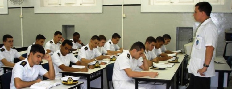 Escola Naval abre 43 vagas para Corpo de Intendentes