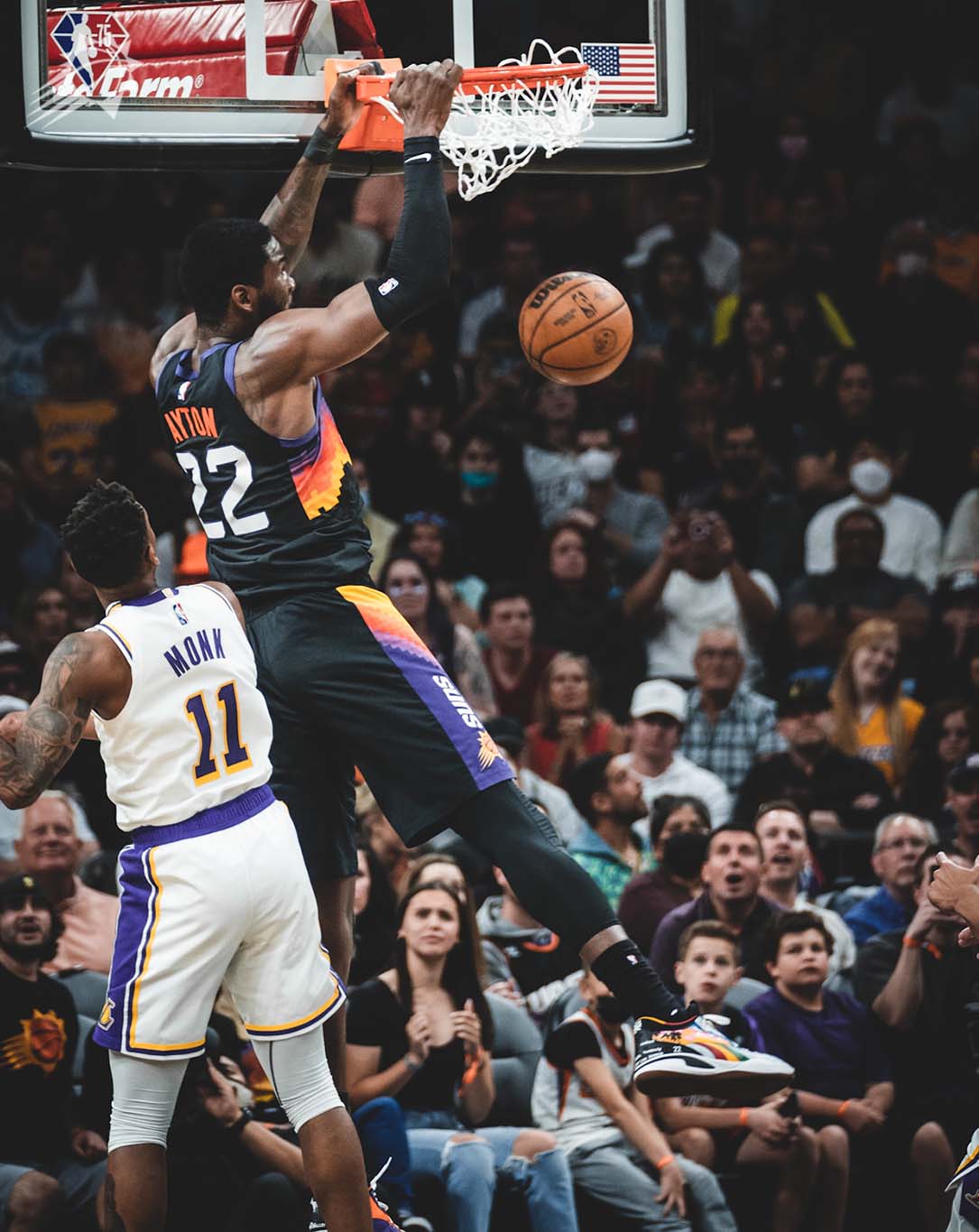 Suns arrasam com os Lakers e frustram novo recorde de LeBron James na NBA