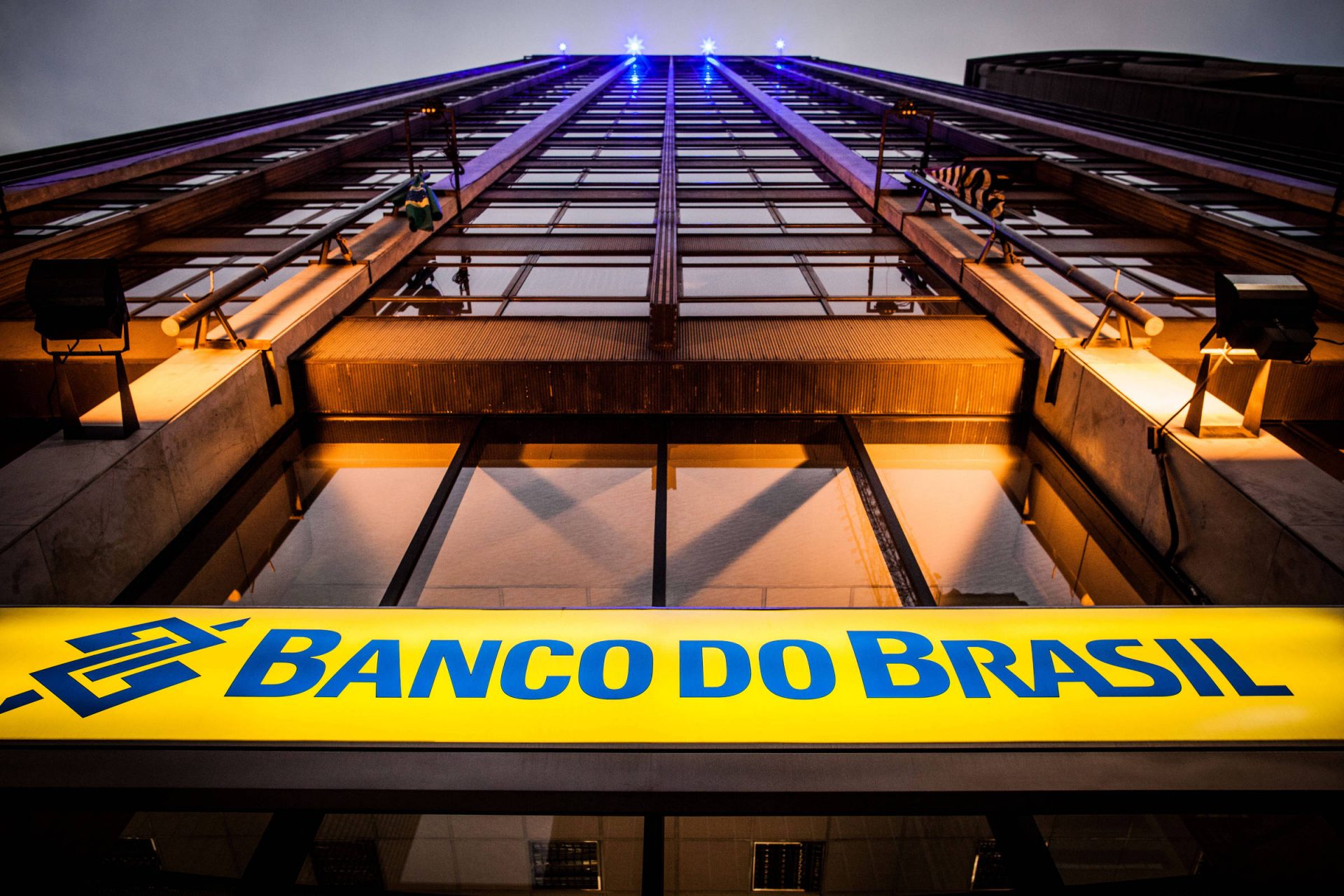 Banco do Brasil abre concurso com 6 mil vagas para nível médio