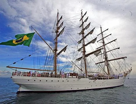 Navio-veleiro da Marinha é aberto para visitação gratuita no Porto de Vitória neste final de semana