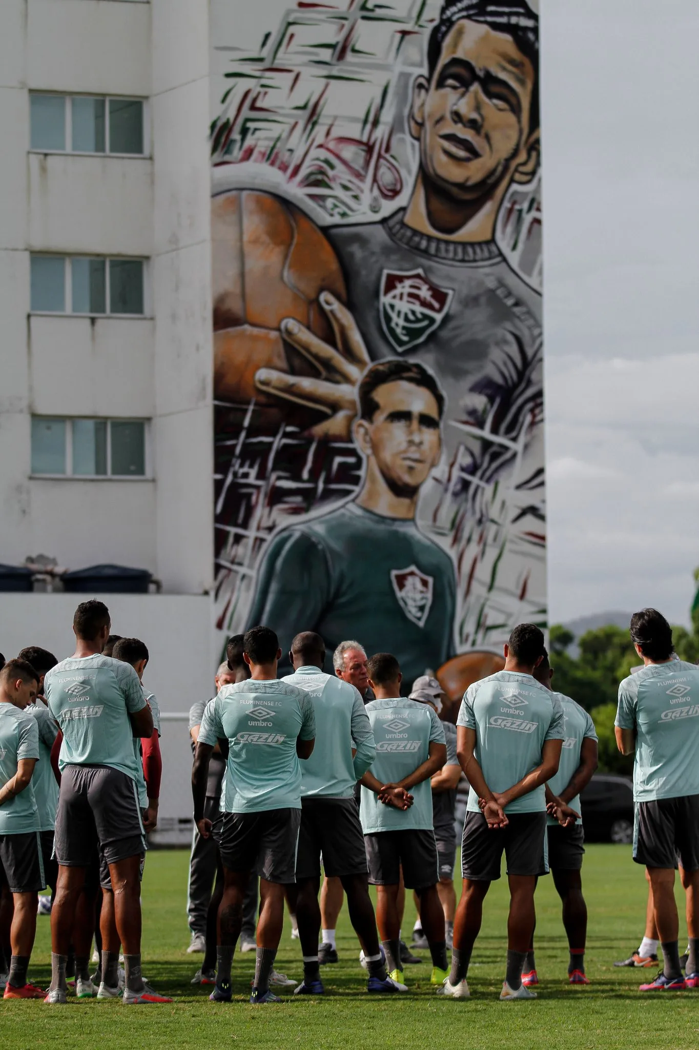 De olho em clássico, Abel Braga poupa titulares do Fluminense contra o Audax