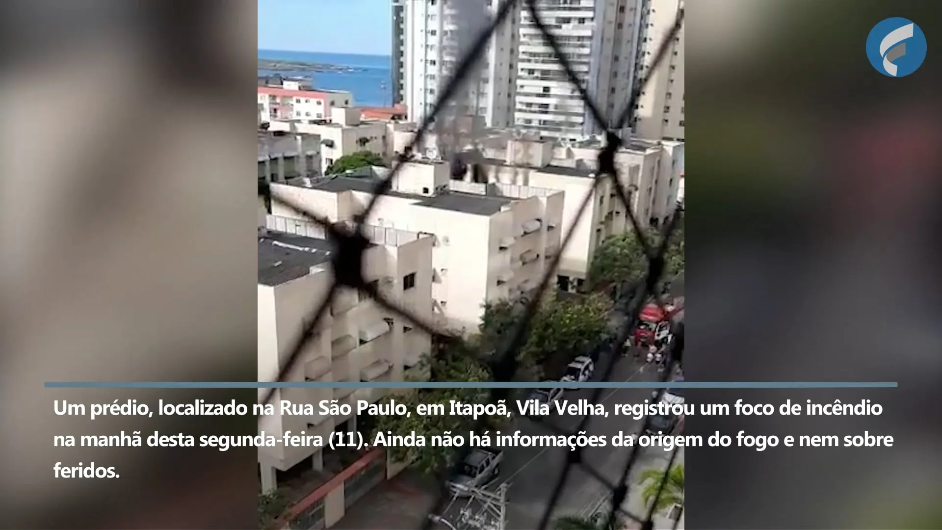 VÍDEO | Incêndio atinge prédio em Itapoã na manhã desta segunda-feira