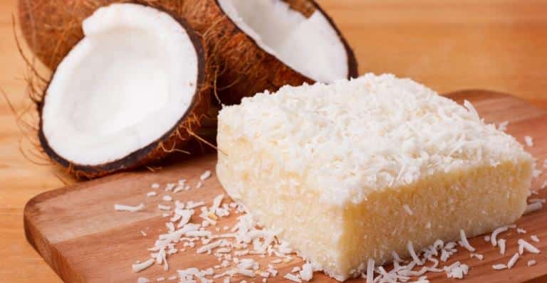 Aprenda uma deliciosa receita de cuscuz com leite condensado e coco