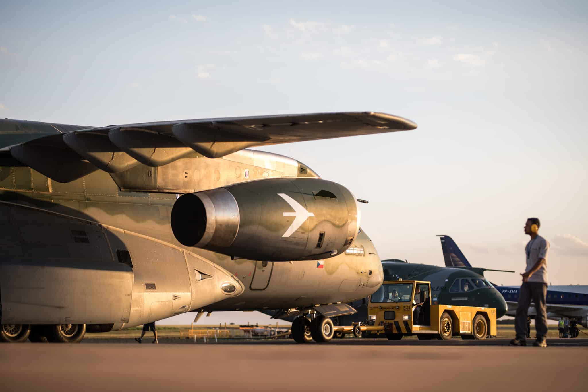 Embraer lança especialização online que paga R$ 5 mil a alunos