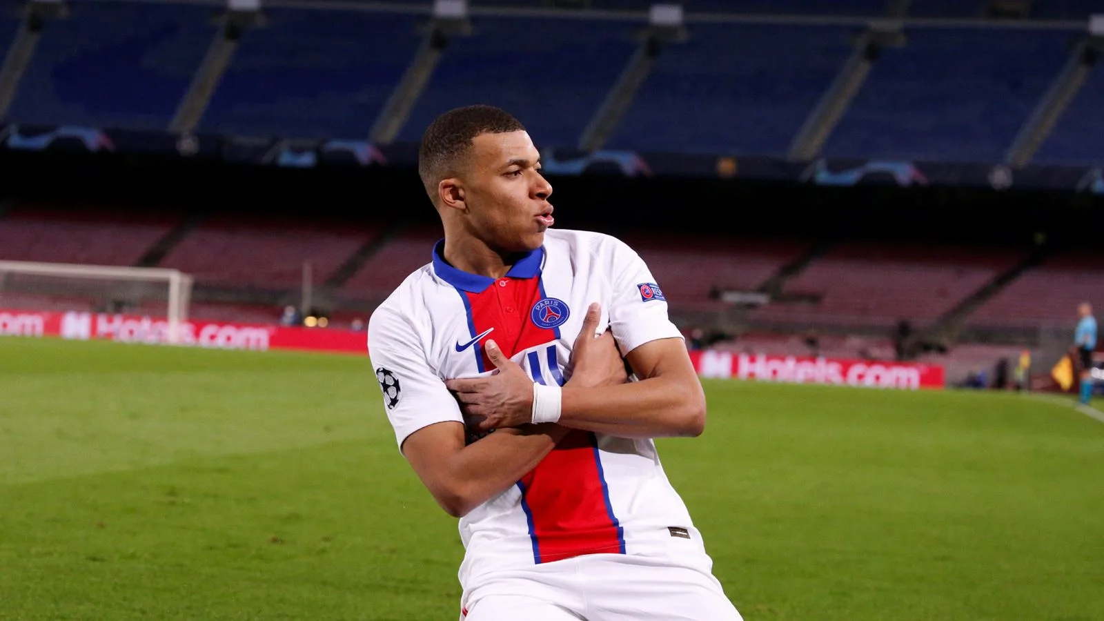 Kylian Mbappé é eleito o melhor jogador do mundo em 2021 pela Globe Soccer