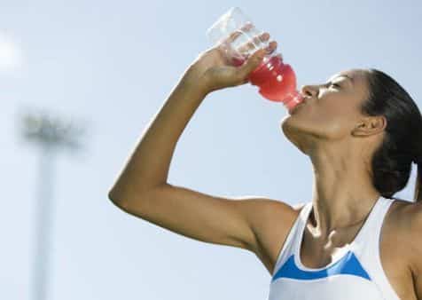 Nutri que corre fala sobre forma correta de consumir isotônicos