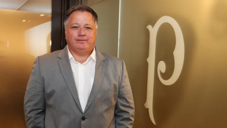 Palmeiras confirma a contratação de Anderson Barros como diretor de futebol