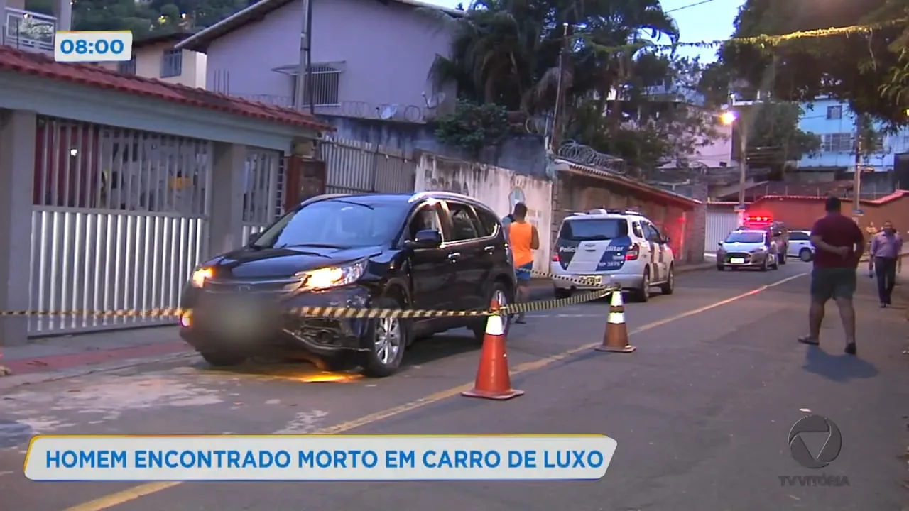 Homem é encontrado morto dentro de carro, em Vitória.