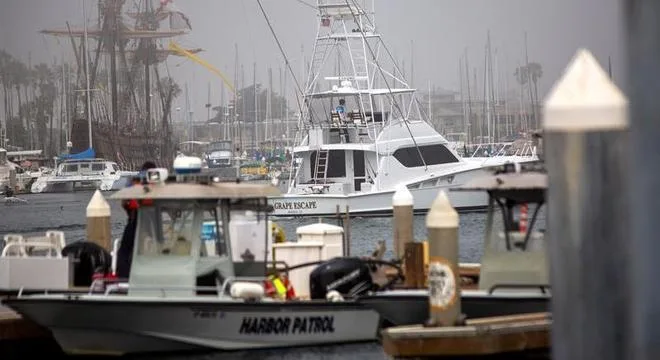 Sobe para 8 o número de mortos em incêndio em navio; cinco foram resgatados