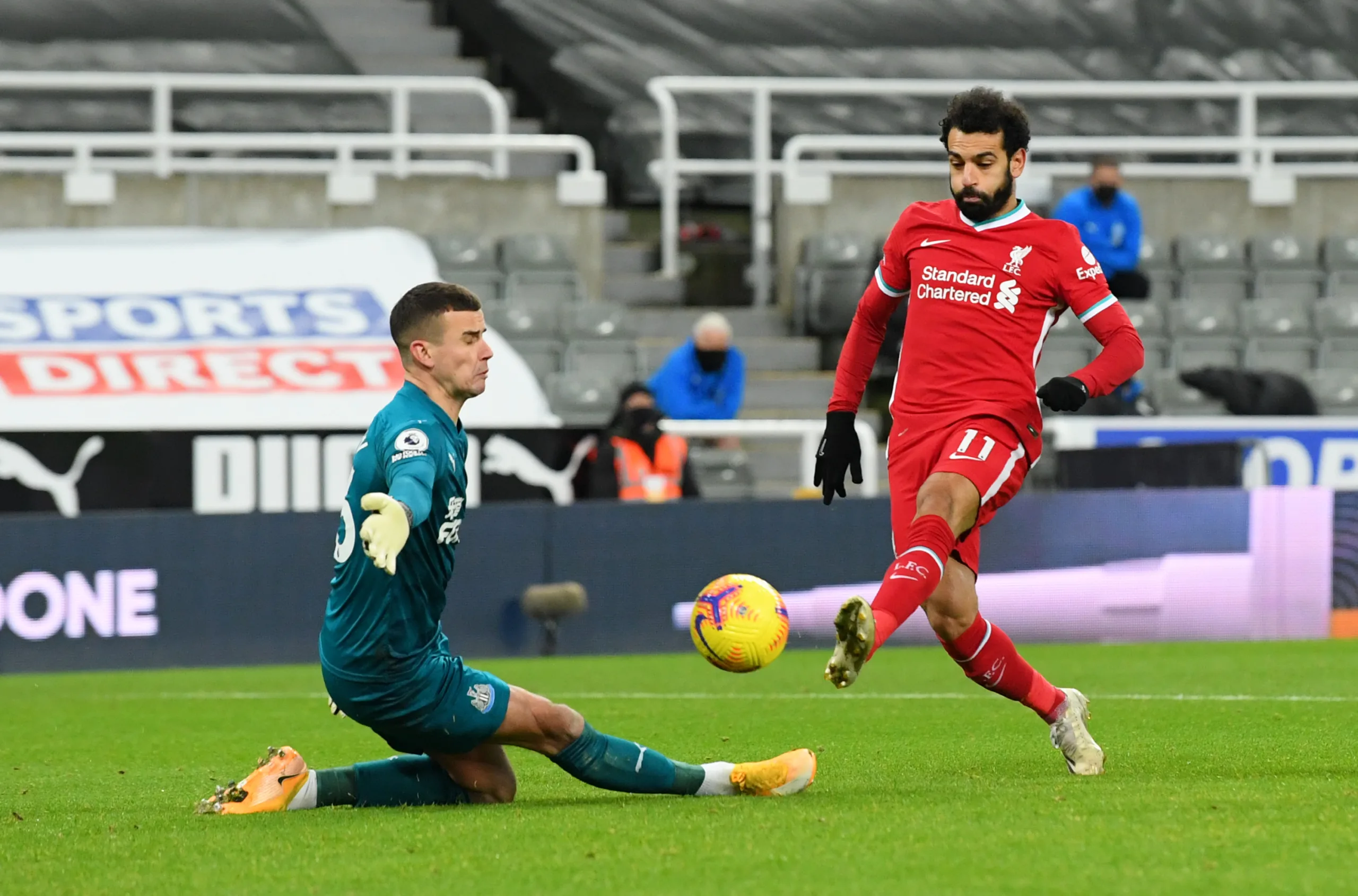 Liverpool para no goleiro do Newcastle e tropeça de novo no Inglês