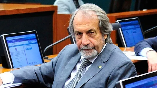 Morre aos 80 anos o ex-deputado Carlos Eduardo Cadoca, vítima da covid-19