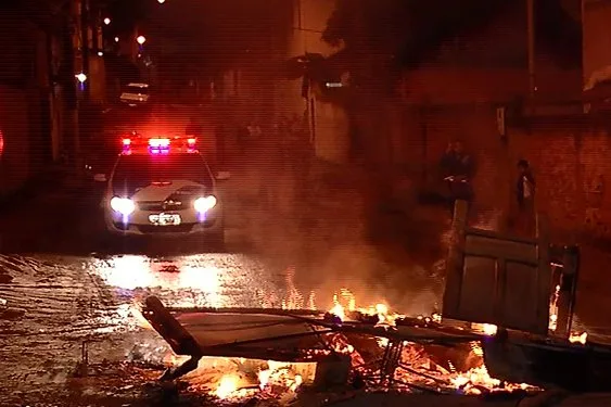 Moradores protestam contra instalação de abrigo para menores em Vila Velha