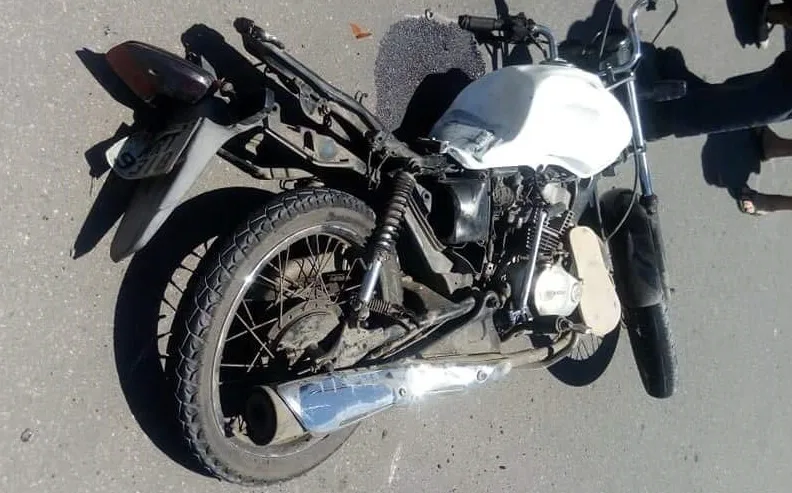 Caminhão atinge moto e mata casal em rodovia na Serra